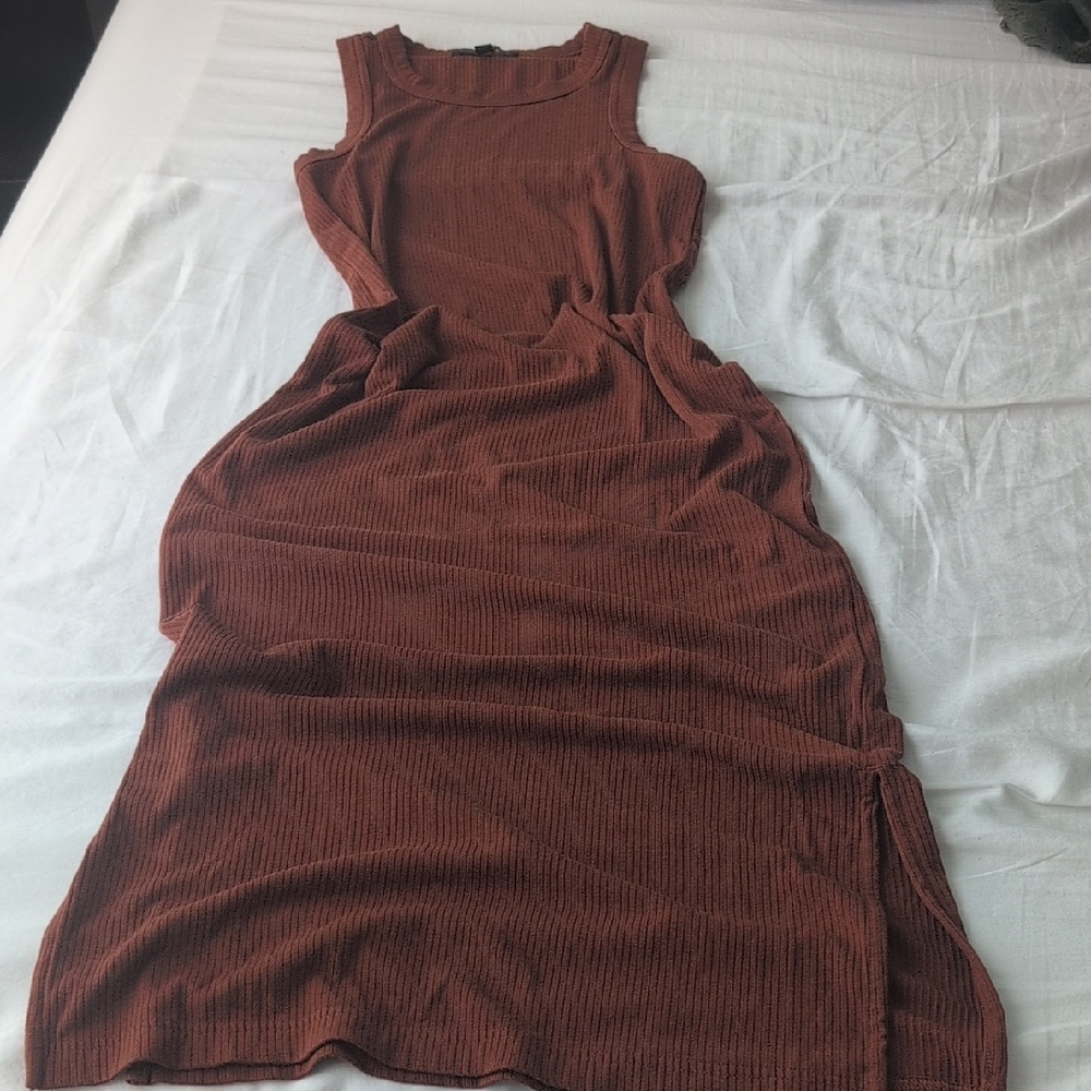Banana Republic Sleeveless Midi Dress in Rich Rust